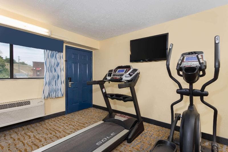 Days Inn by Wyndham Renfro Valley Mount Vernon 1