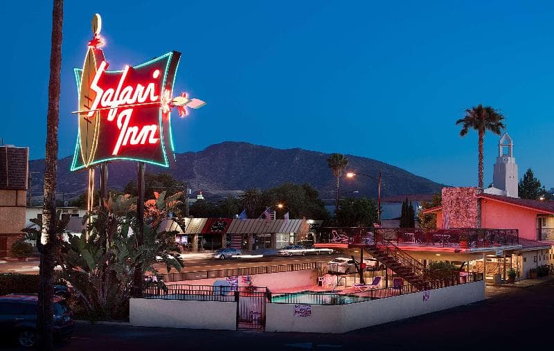 Safari Inn 3