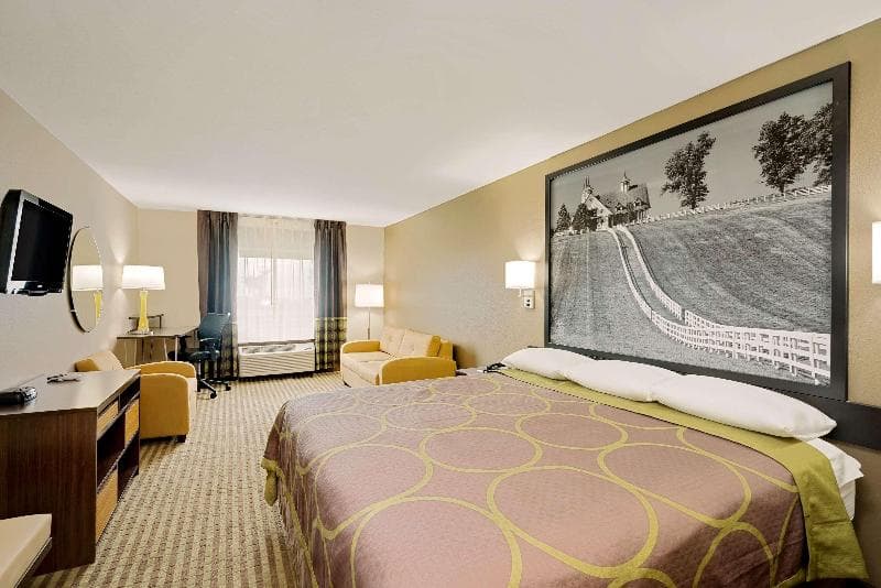 Super 8 by Wyndham Lexington Winchester Road 4