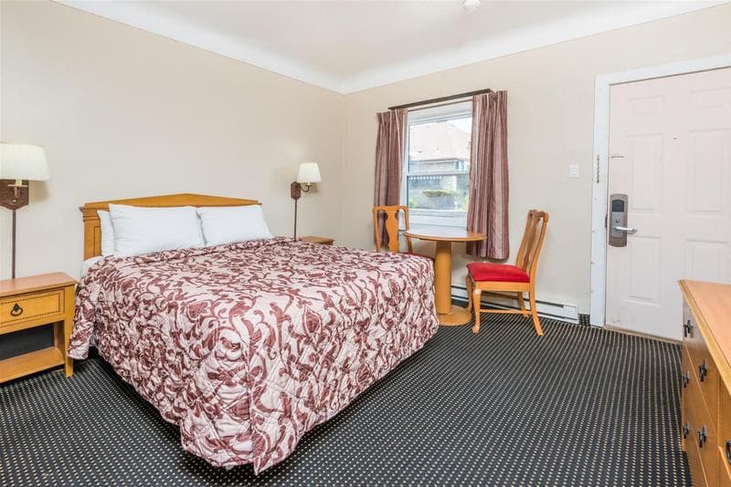 Knights Inn - London 2