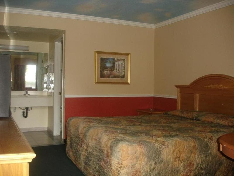 Rivera Inn & Jacuzzi Suites Motel Pico Rivera 3