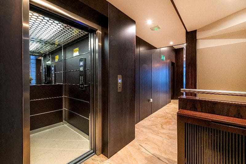 Claverley Court Apartment Knightsbridge 5