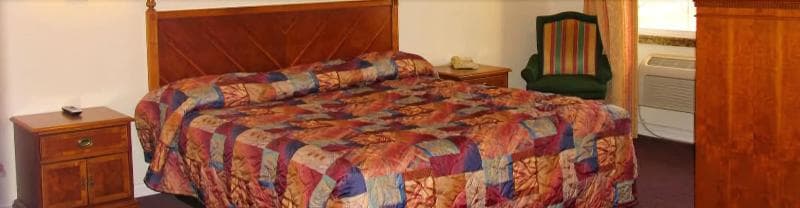 Chateau Inn & Suites photo 1