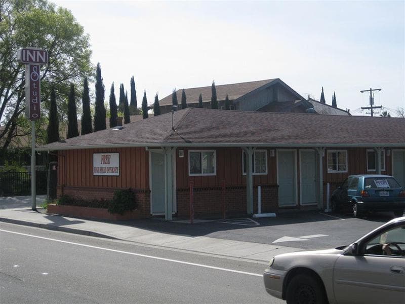 Studio Inn Livermore 4
