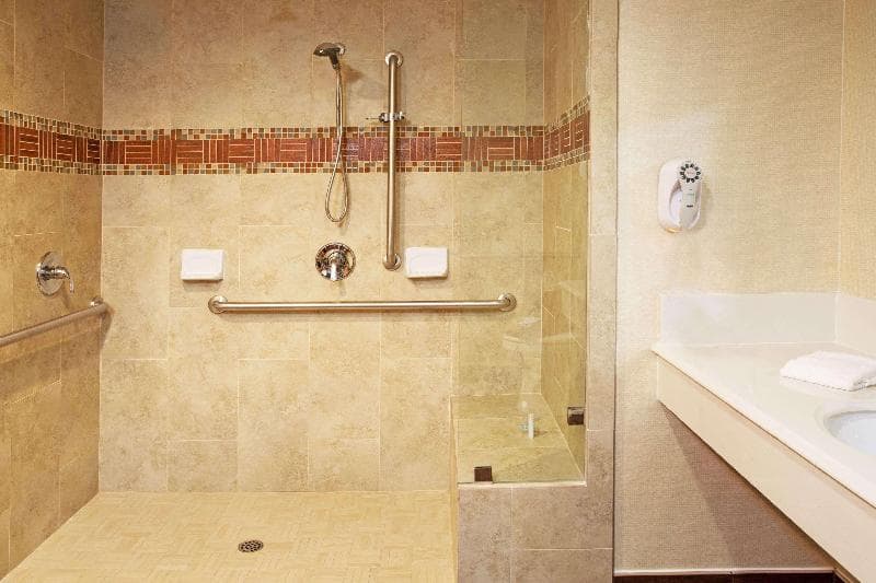 Travelodge by Wyndham Sunset-Huntington Beach Ocean Front 5
