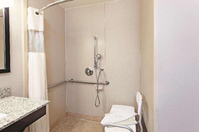 La Quinta Inn & Suites Santa Clarita Valencia 2