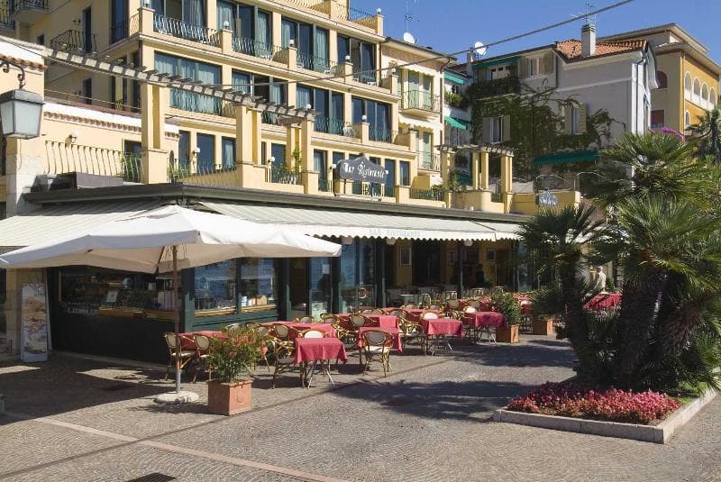 Hotel Du Lac main
