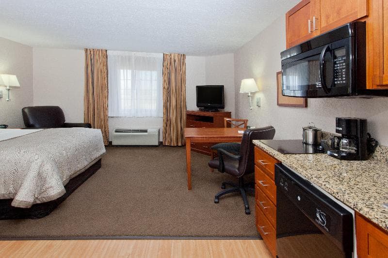 Candlewood Suites Lexington 2