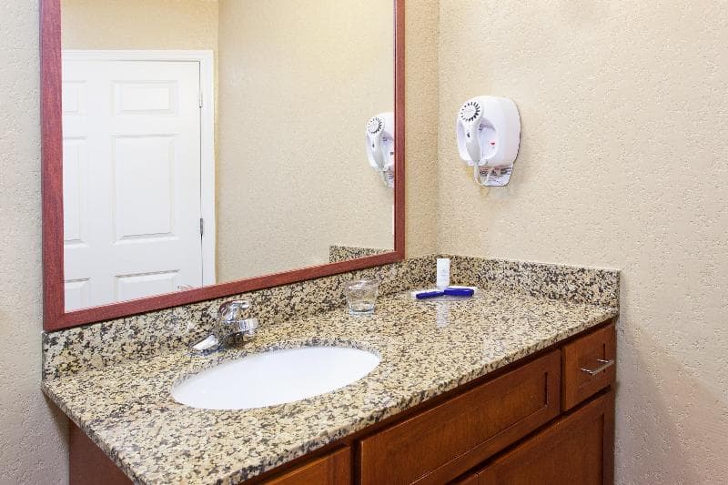 Candlewood Suites Lexington 5