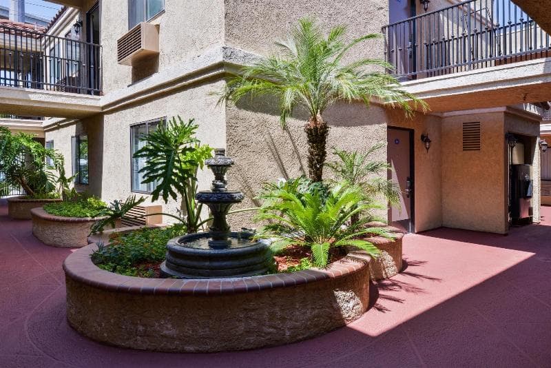 Americas Best Value Laguna Inn & Suites photo 1