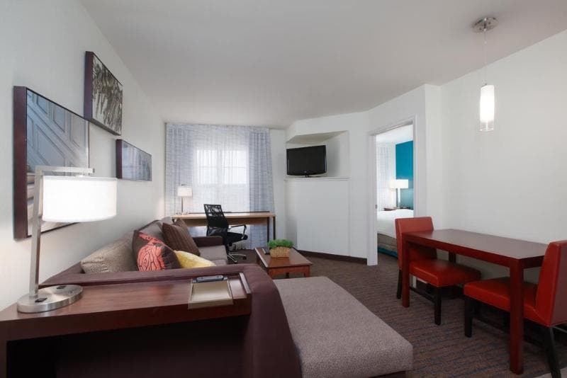 Residence Inn Laredo Del Mar 3