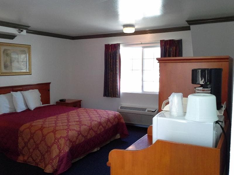 Lambert Inn 3