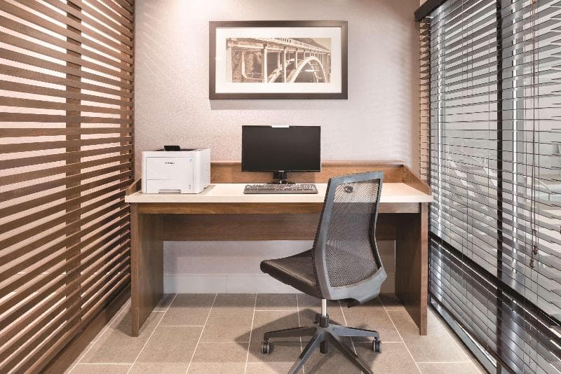 Country Inn & Suites By Radisson, La Crosse, Wi 5