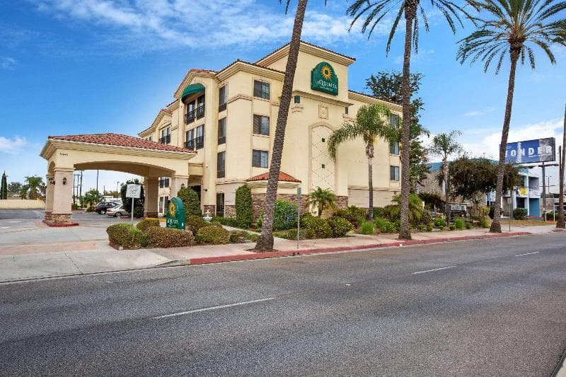 La Quinta Inn & Suites by Wyndham NE Long Beach/Cypress 3