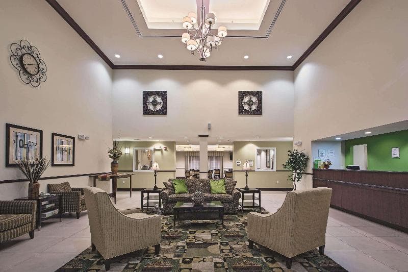 La Quinta Inn & Suites by Wyndham Lancaster 5
