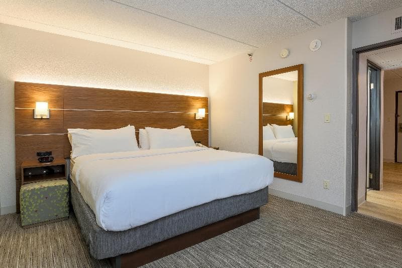 Holiday Inn Express Milwaukee-West Medical Center photo 1