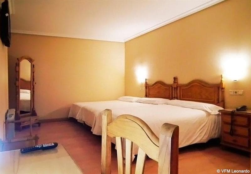 Hotel Madrid Rio [Ex-Isis] 2