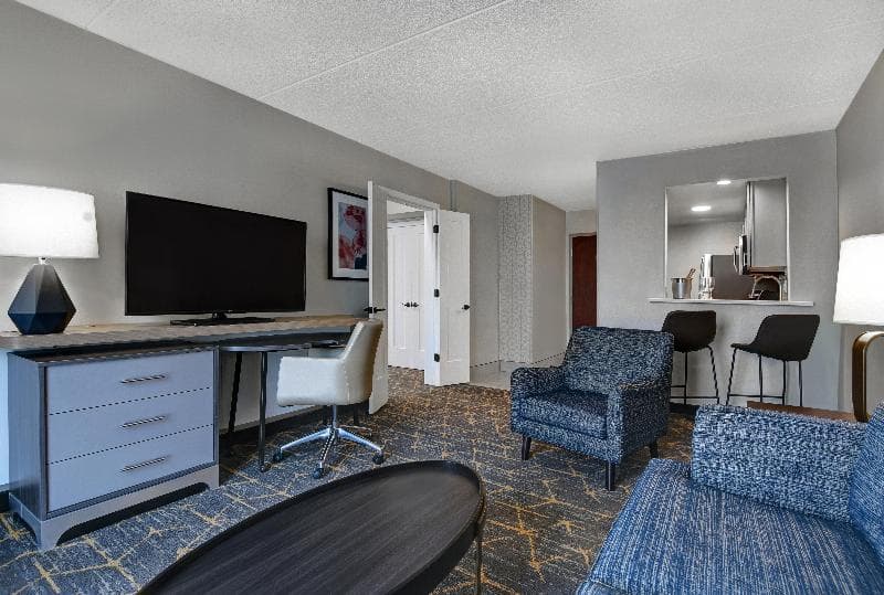 Holiday Inn Philadelphia-Cherry Hill 4