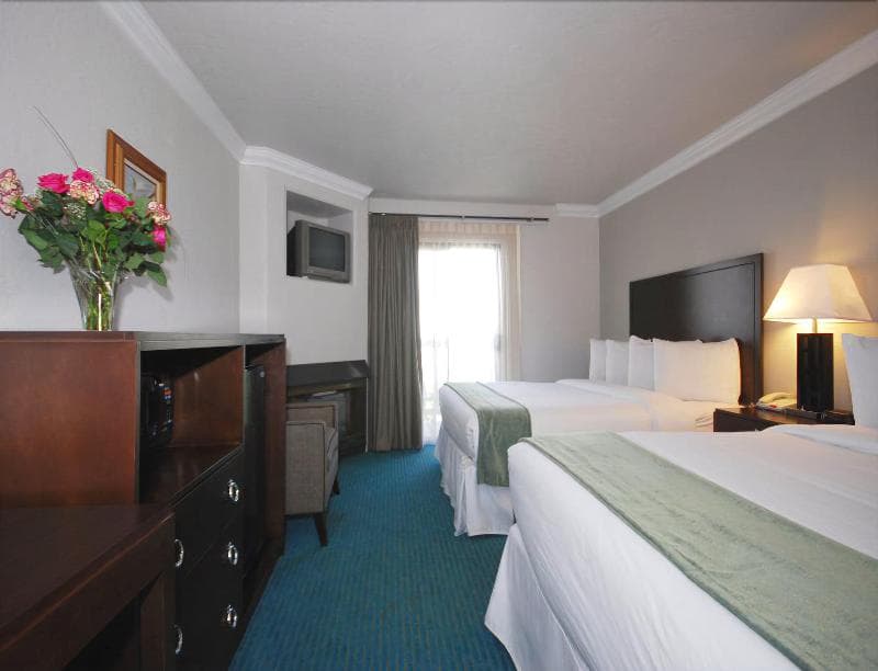 Cannery Row Inn 2