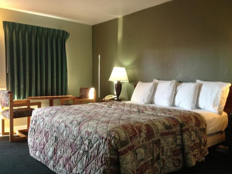 Blue Seal Inn 5