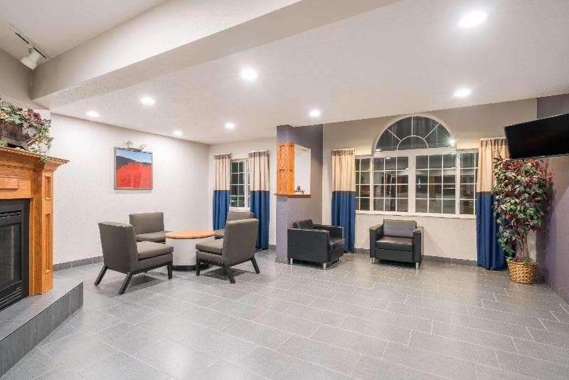 Microtel Inn & Suites By Wyndham Springfield 4