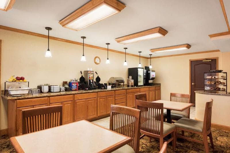 Country Inn & Suites By Radisson, Madison, Wi 4