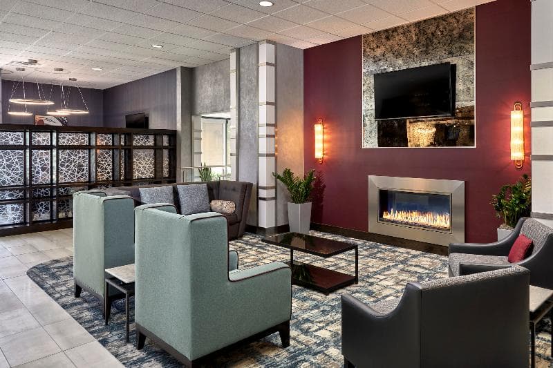 Sheraton Milwaukee Brookfield Hotel 2