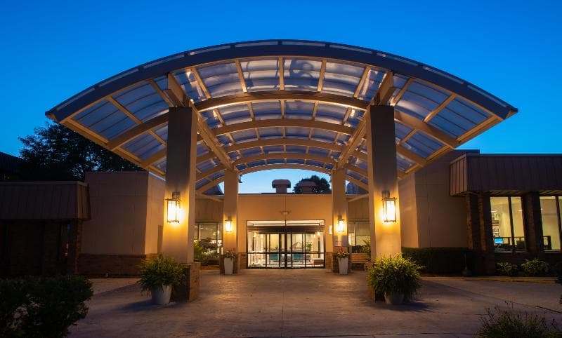 Sheraton Milwaukee Brookfield Hotel 3