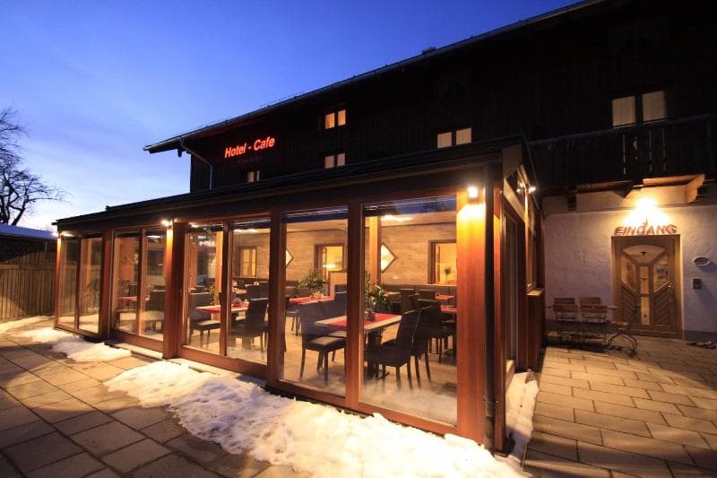 Hotel-Cafe Hanfstingl 5
