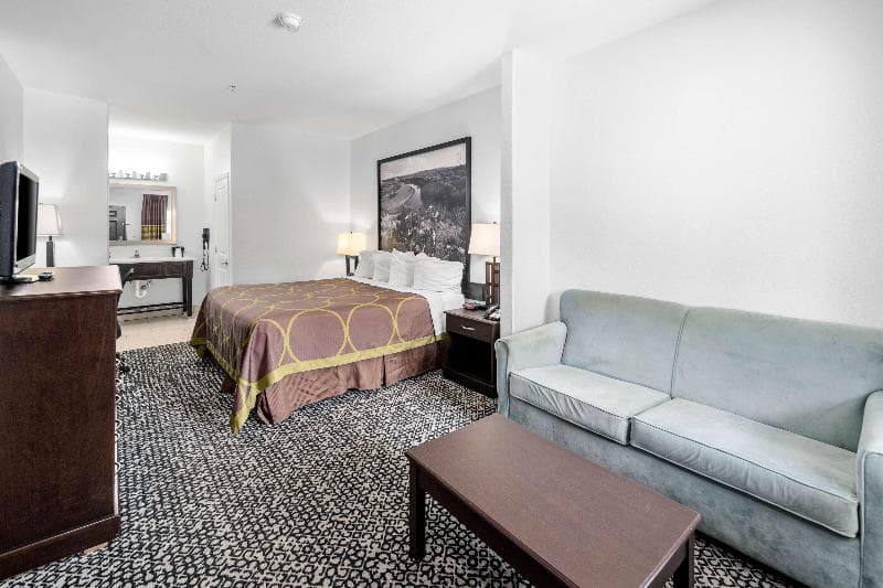 Super 8 by Wyndham Mansfield 2