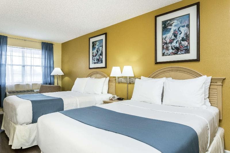 Days Inn By Wyndham Madison 4