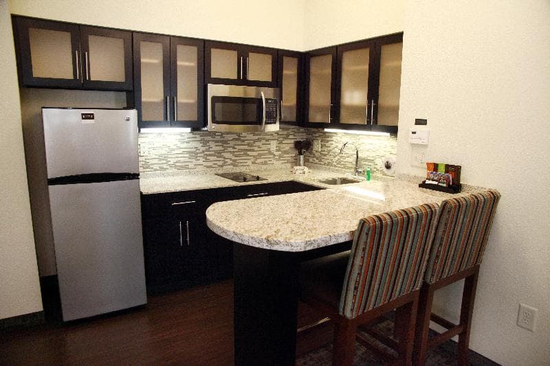 Staybridge Suites Minot 4