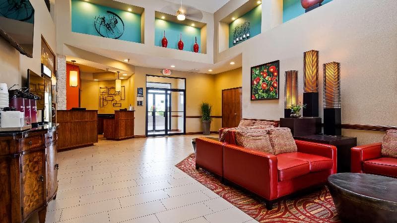 Best Western Rose Garden Inn & Suites 4