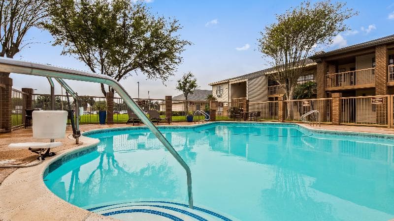 Best Western Rose Garden Inn & Suites 5