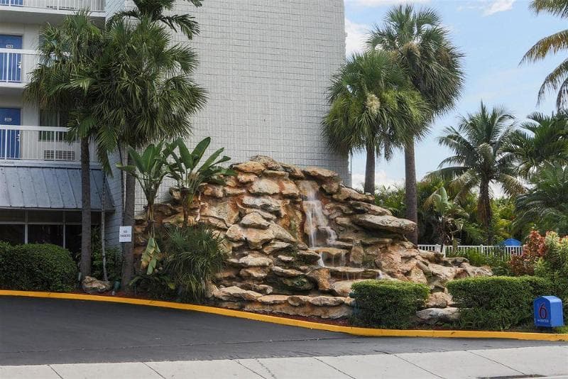 Motel 6 Cutler Bay 3