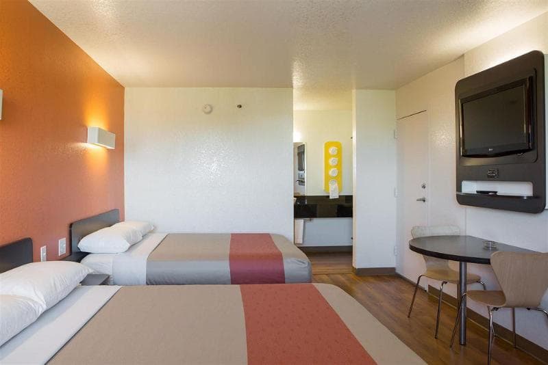 Motel 6 Cutler Bay 4