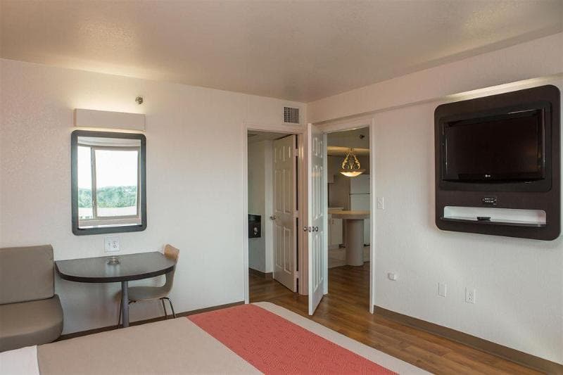 Motel 6 Cutler Bay 5