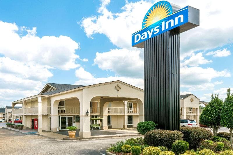 Days Inn By Wyndham Shorter 5