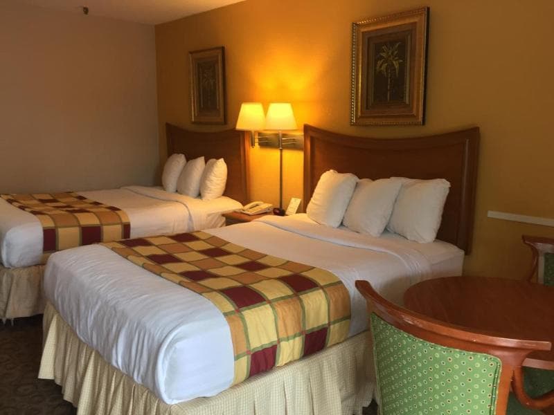 Budget Inn Sanford 3