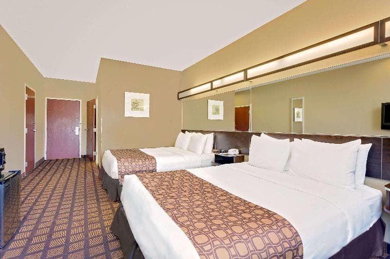 Microtel By Wyndham Perry National Fairground Area I-75 main