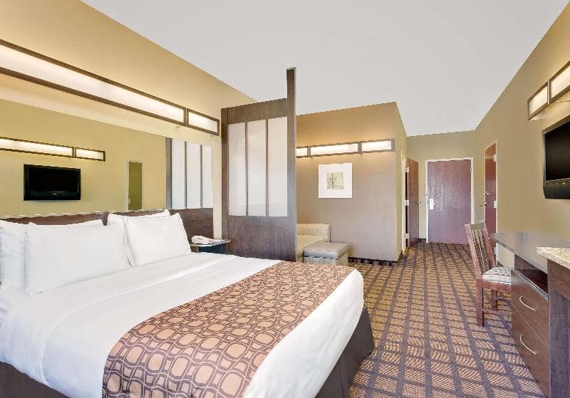 Microtel By Wyndham Perry National Fairground Area I-75 photo 1