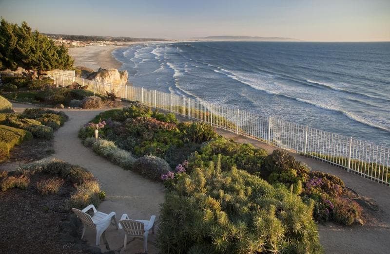 Cottage Inn by the Sea 2