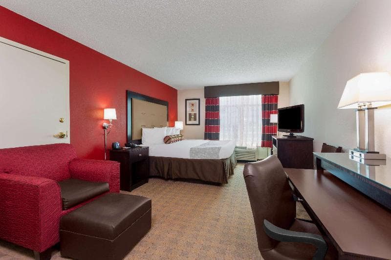 Wingate by Wyndham Macon 2