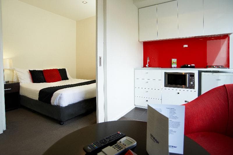 City Edge On Elizabeth Apartment Hotel 5