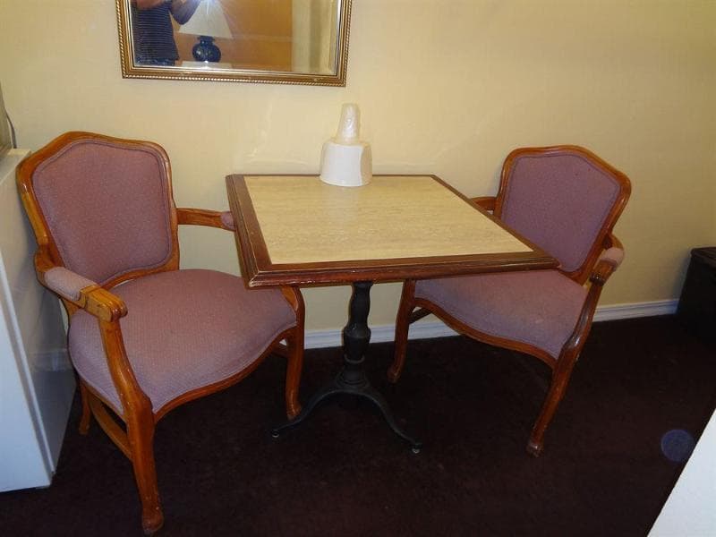 Budget Inn Of America 2