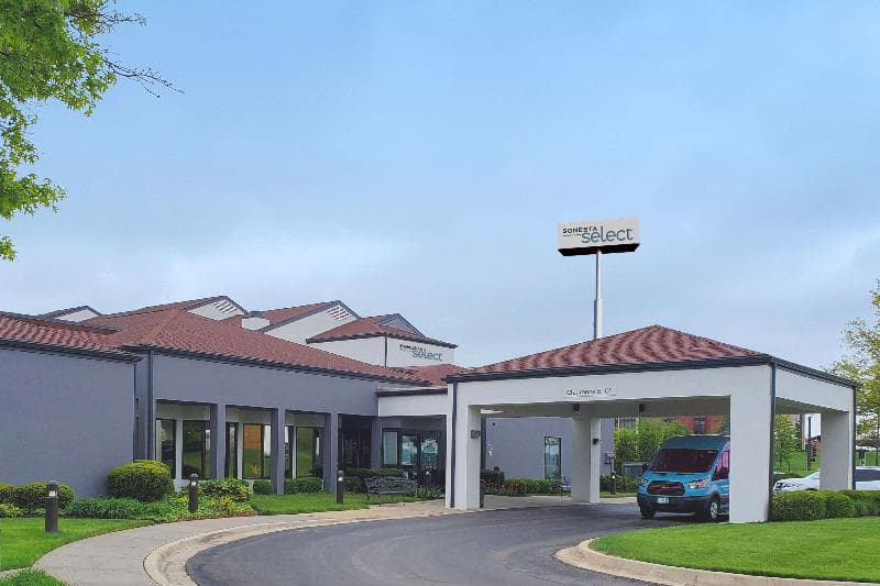 Sonesta Select Kansas City Airport Tiffany Springs 2