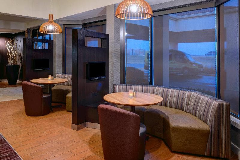 Sonesta Select Kansas City Airport Tiffany Springs 5
