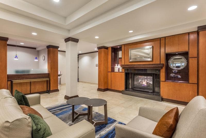 Fairfield Inn & Suites By Marriott Madison East 3