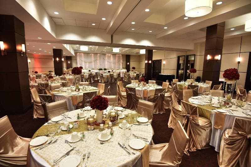 Four Points By Sheraton Winnipeg South photo 1