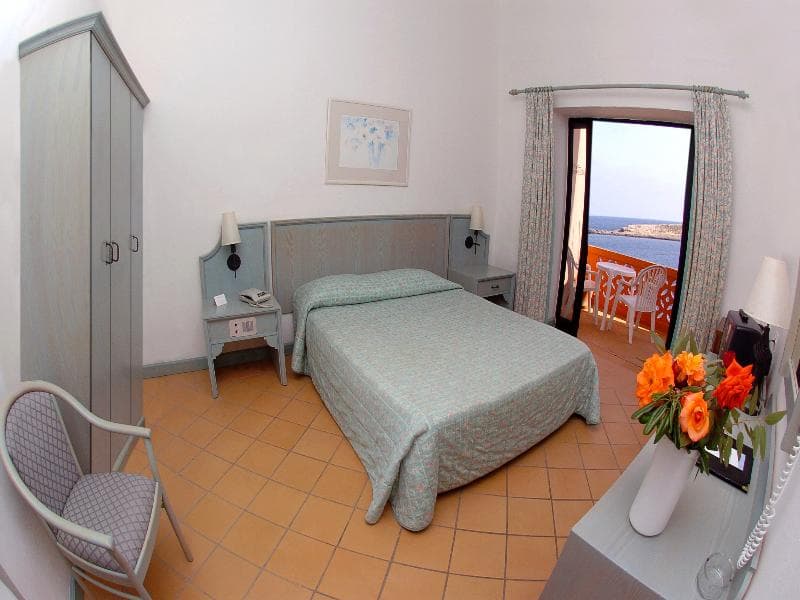 Comino Hotel 3